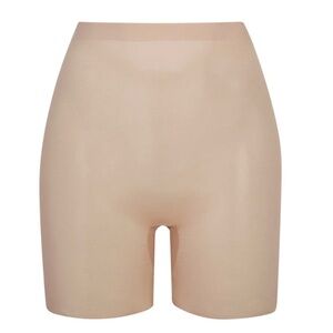 NWT SKIMS SHEER SCULPT LOW BACK SHORT in clay XL